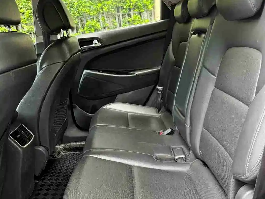 Hyundai Tucson 2016 — фото 10