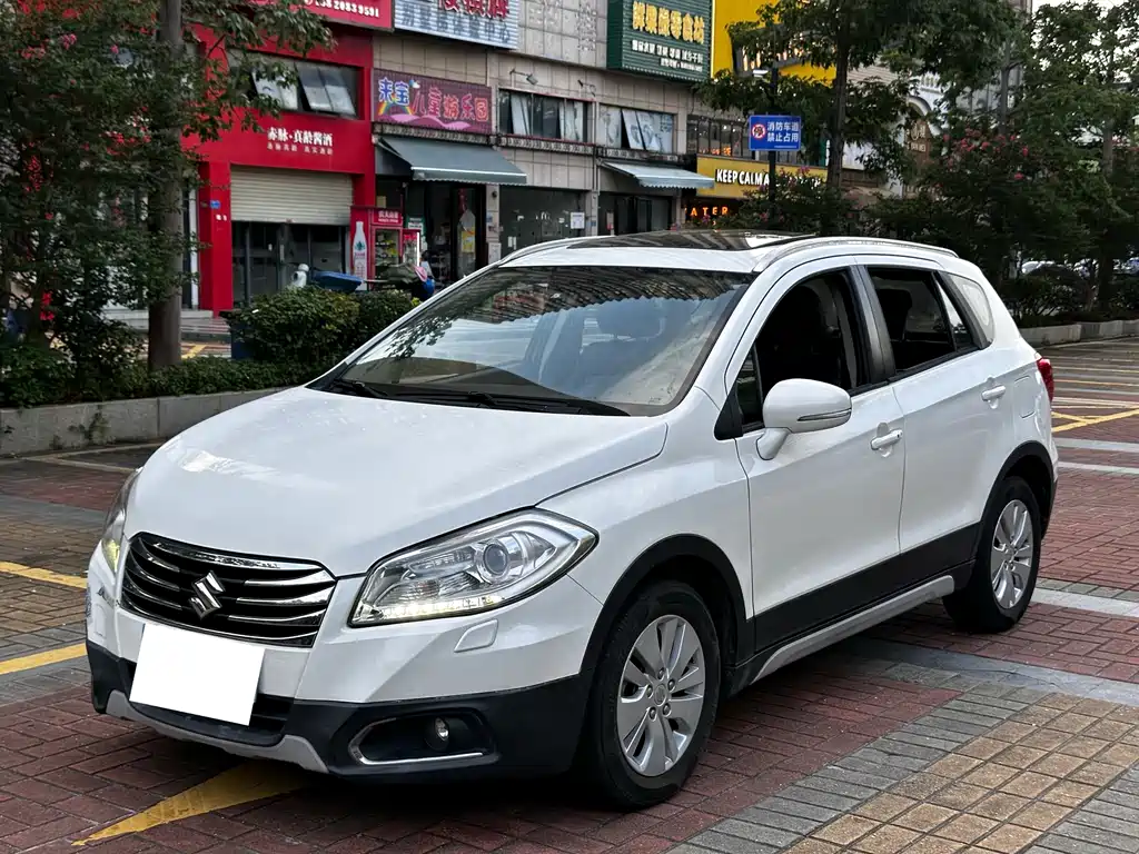 Suzuki S-Cross 2014