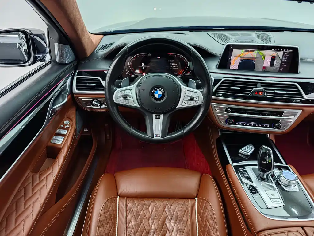 BMW 7 Series 2019 — фото 9