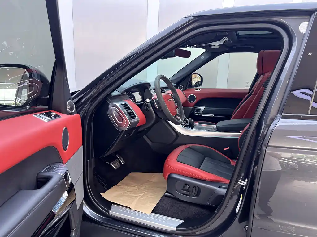 Land Rover Sport 2019 — фото 12