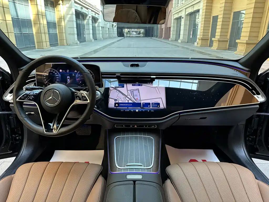 Mercedes-Benz E-Class 2025 — фото 9