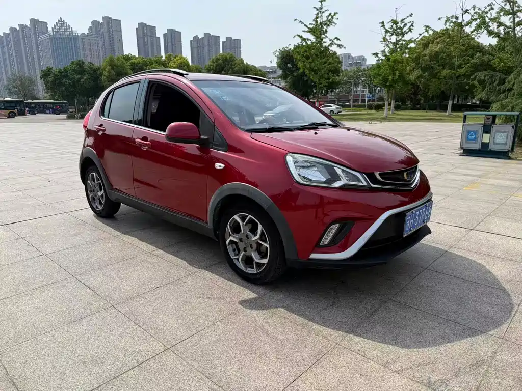 Geely Vision X1 2018 — фото 1