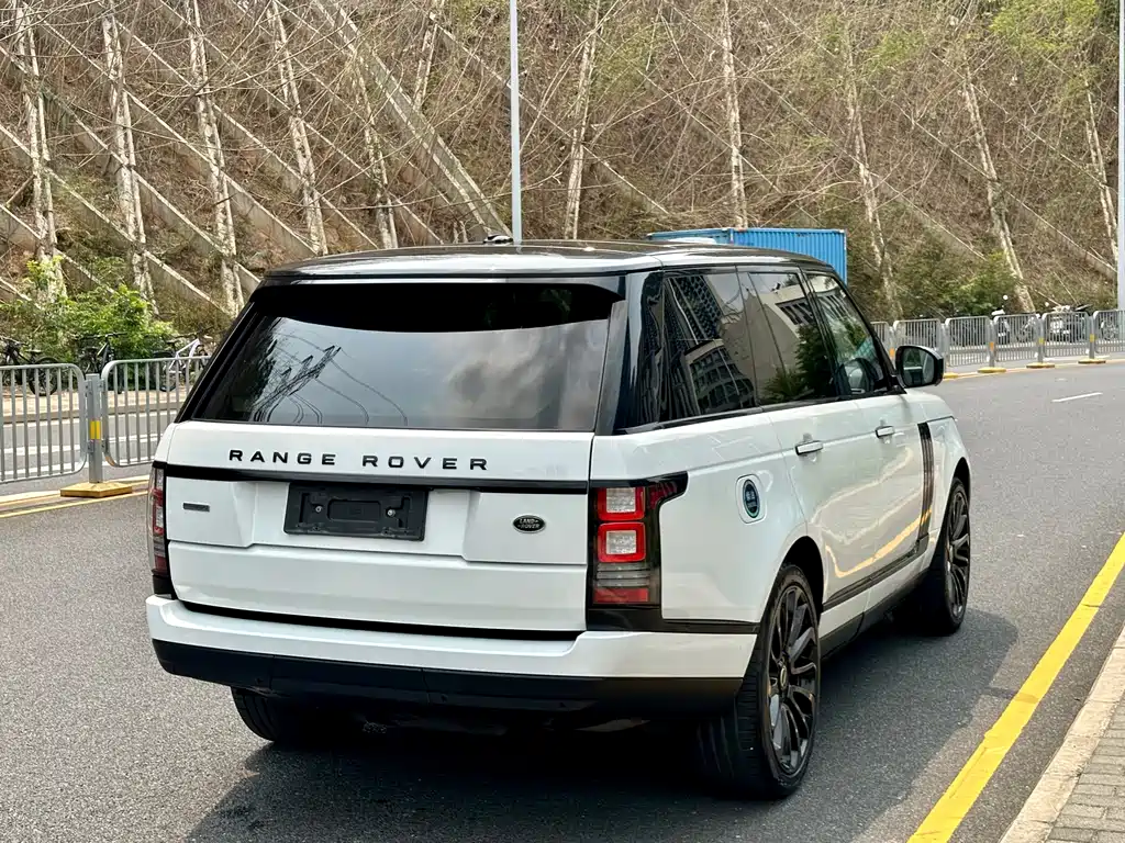Land Rover Range Rover 2015 — фото 17