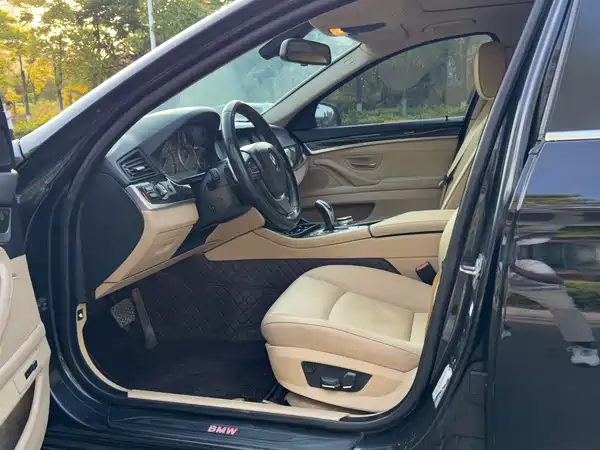 BMW 5 Series 2012