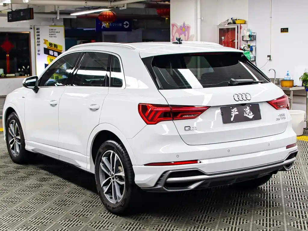 Audi Q3 2023 — фото 21