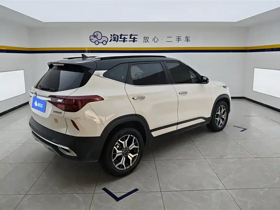 Kia KX3 2021 — фото 3