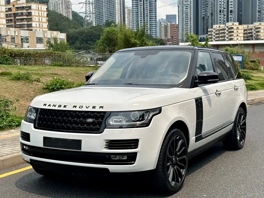 Land Rover Range Rover 2015 — фото 1