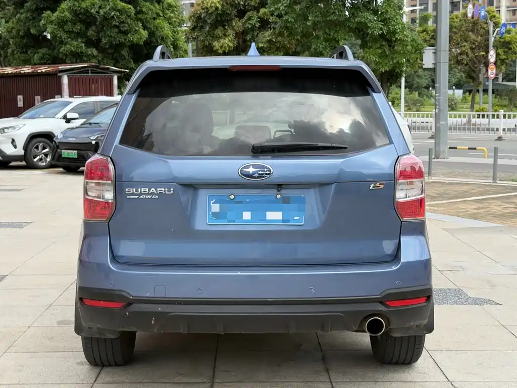 Subaru Forester 2014 — фото 4