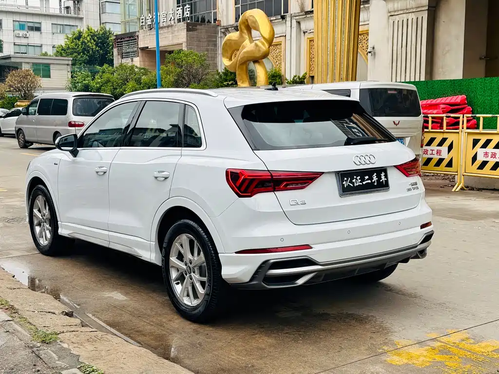 Audi Q3 2020 — фото 3