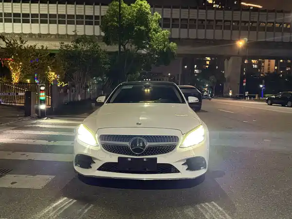Mercedes-Benz C-Class 2020