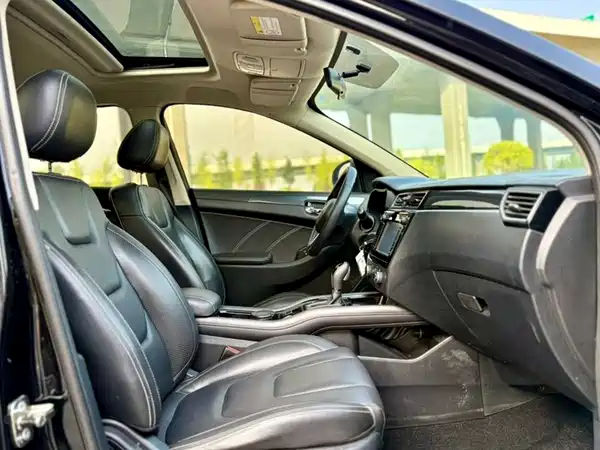 Dongfeng Scenery 580 2018