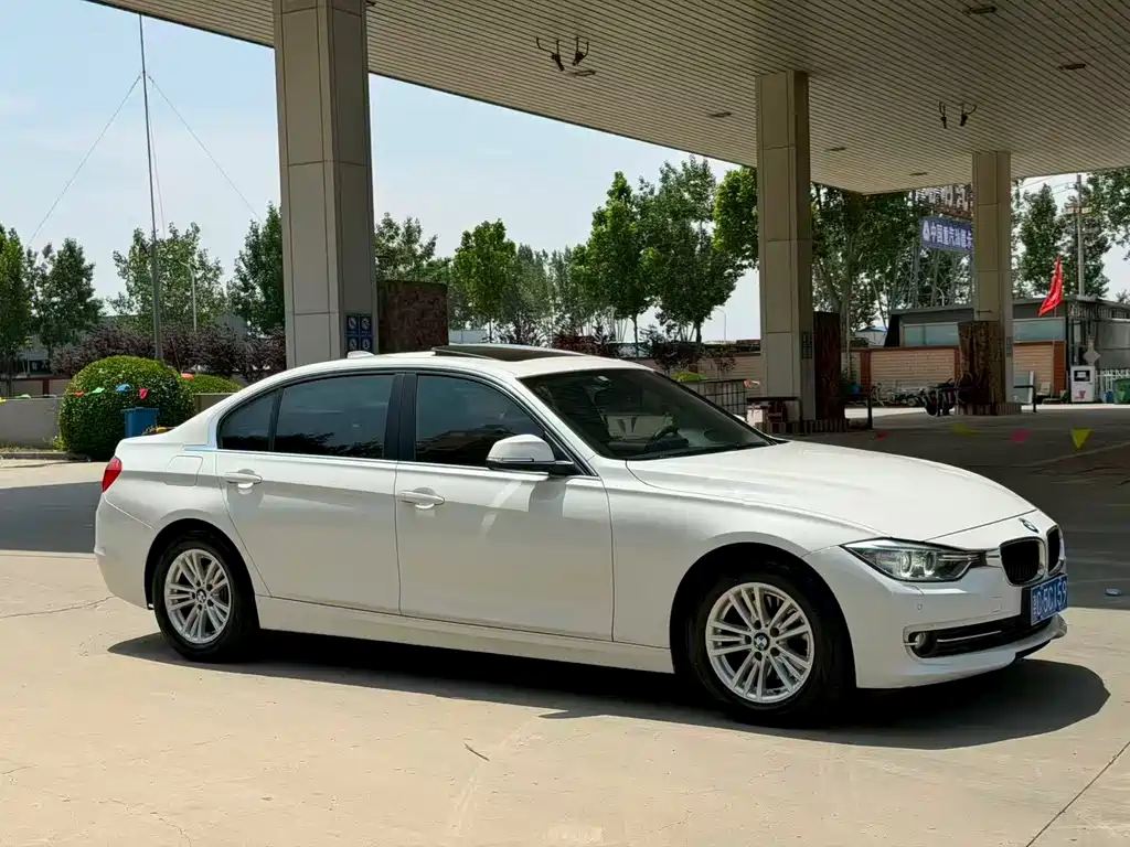 BMW 3 Series 2015