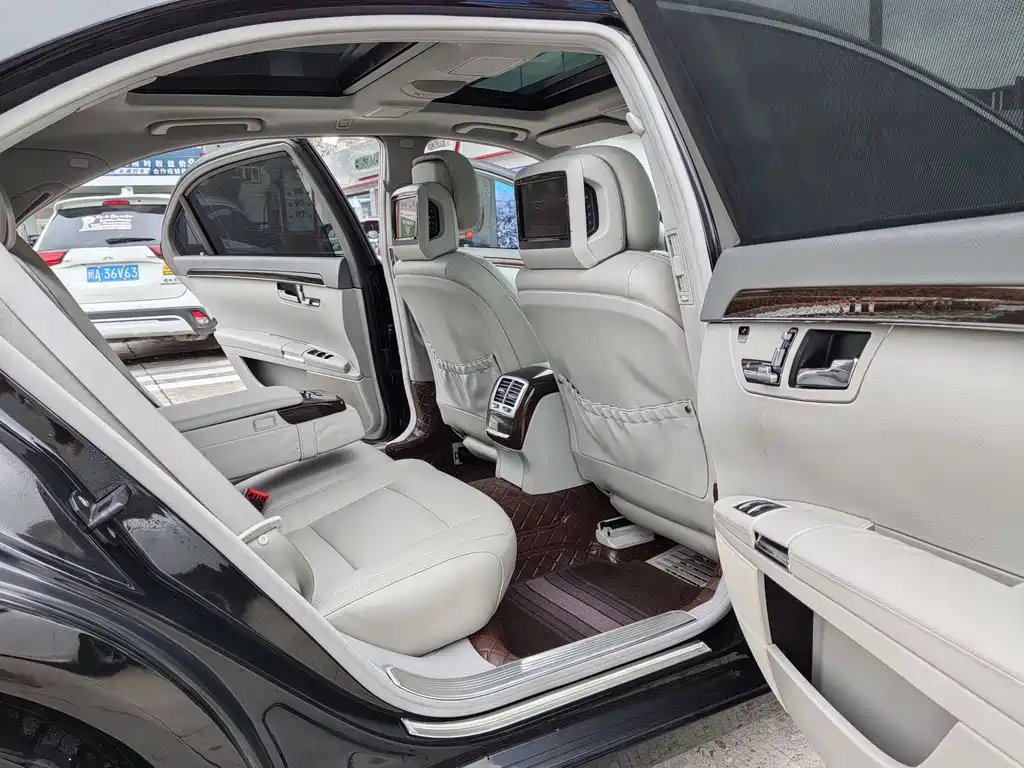 Mercedes-Benz S-Class 2011 — фото 16