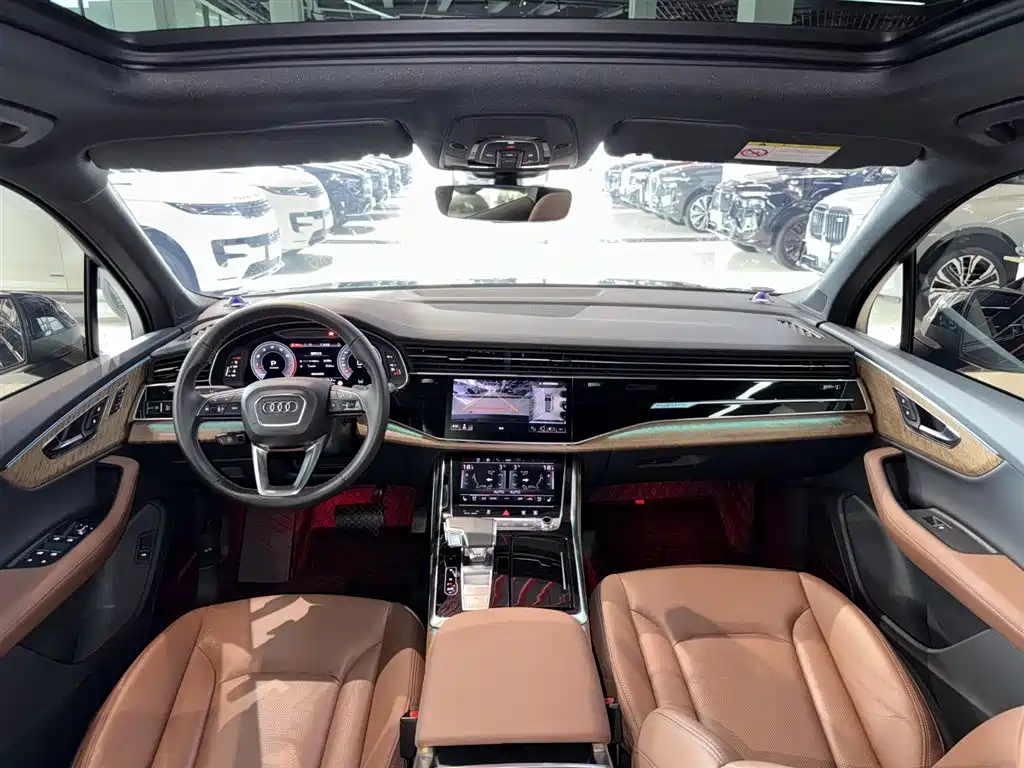 Audi Q7 2025 — фото 20