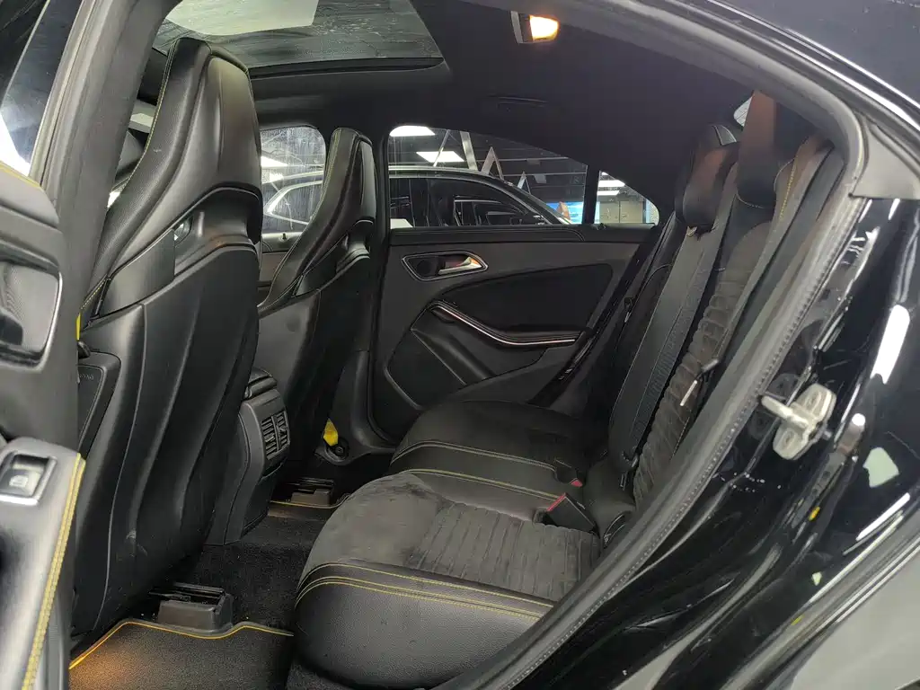 Mercedes-Benz CLA AMG 2018 — фото 12