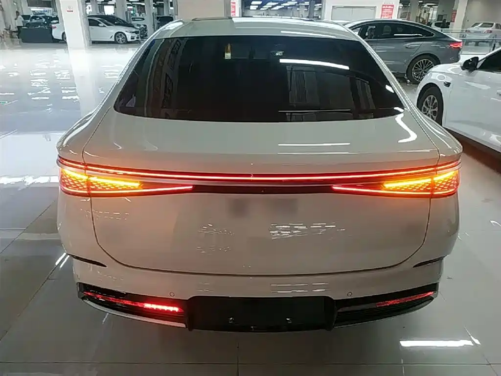 BYD Seal 2024 — фото 6