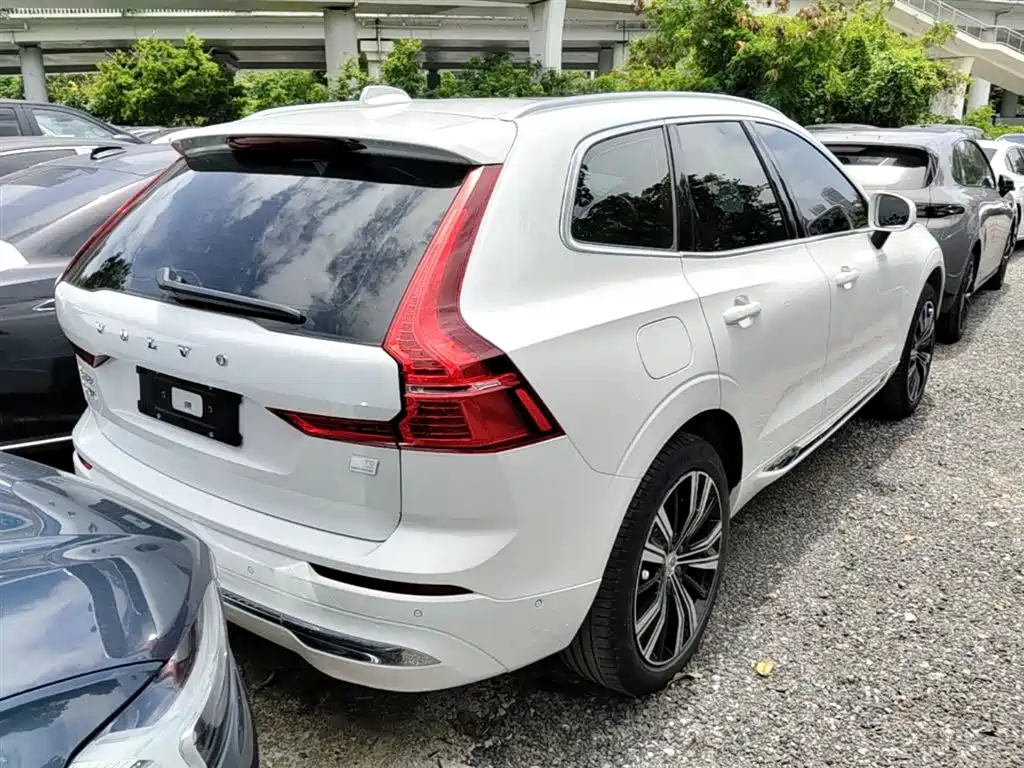 Volvo XC60 PHEV 2021 — фото 7