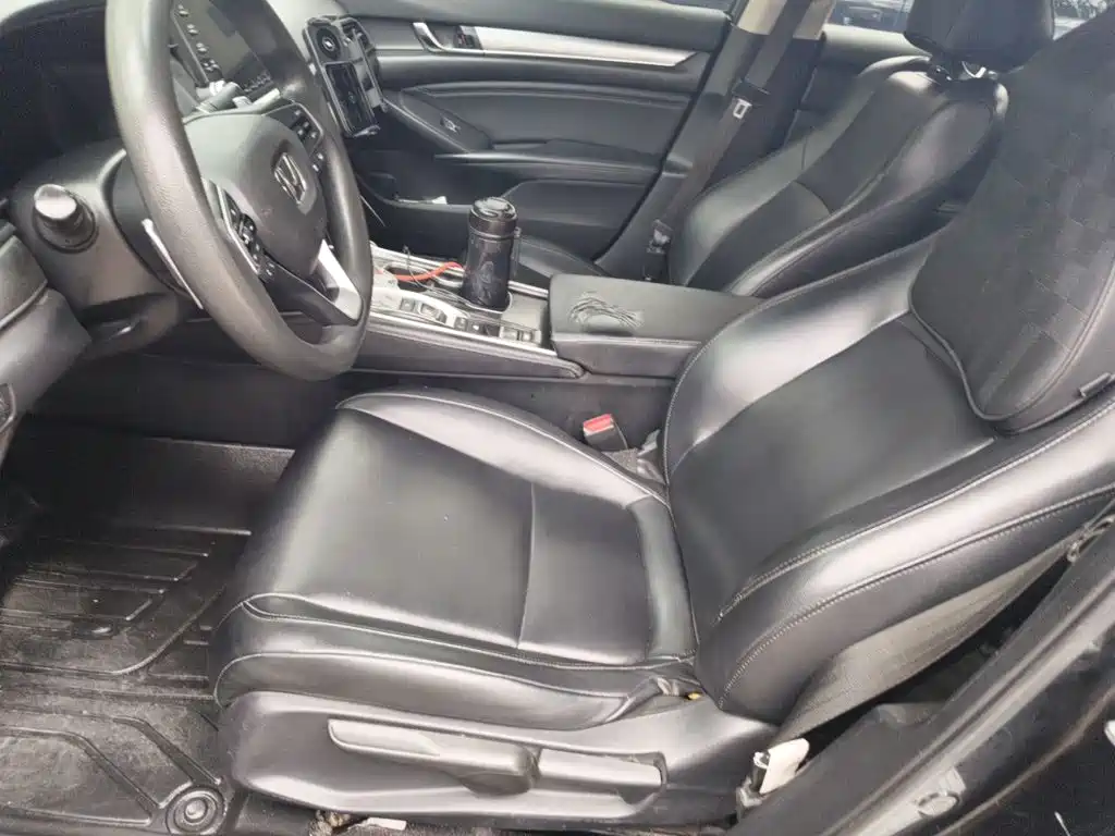 Honda Accord 2020 — фото 16