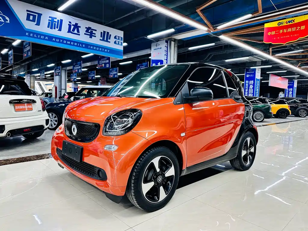 smart Fortwo 2018 — фото 1