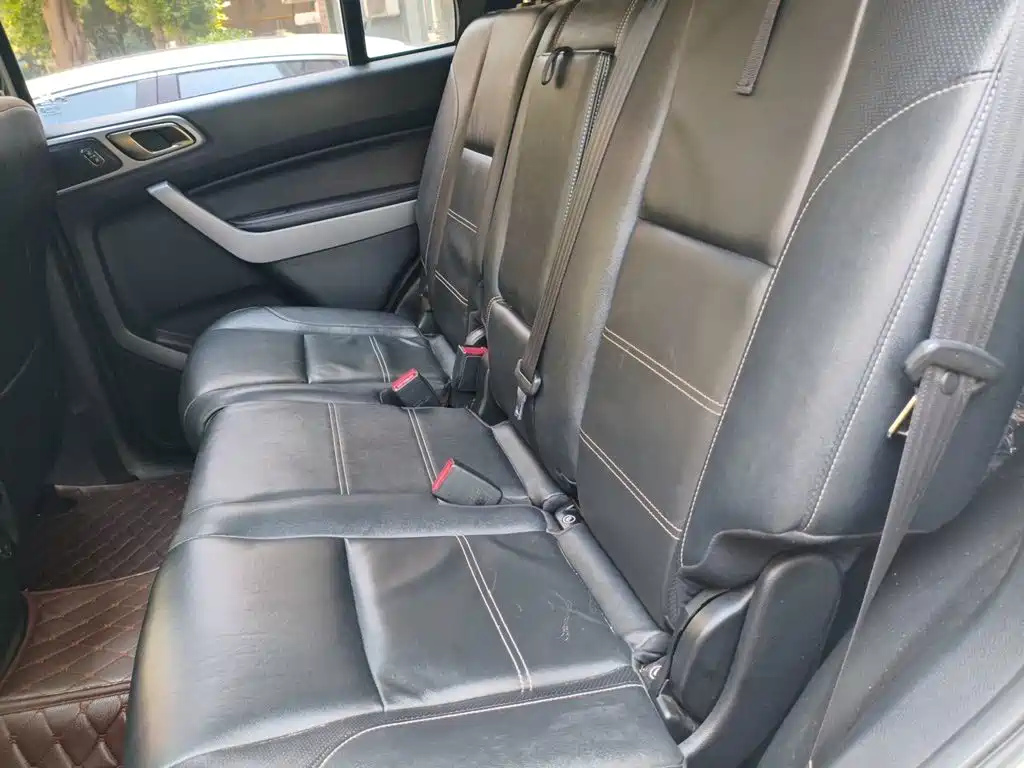 Ford Everest 2018 — фото 13