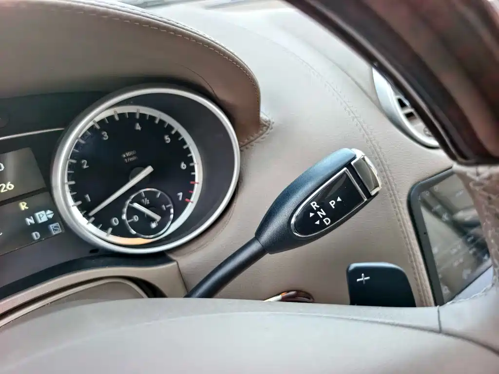 Mercedes-Benz GL-Class 2011