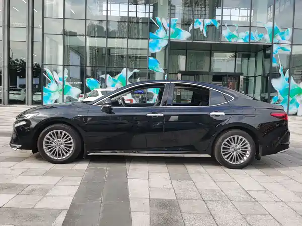 Toyota Camry 2025