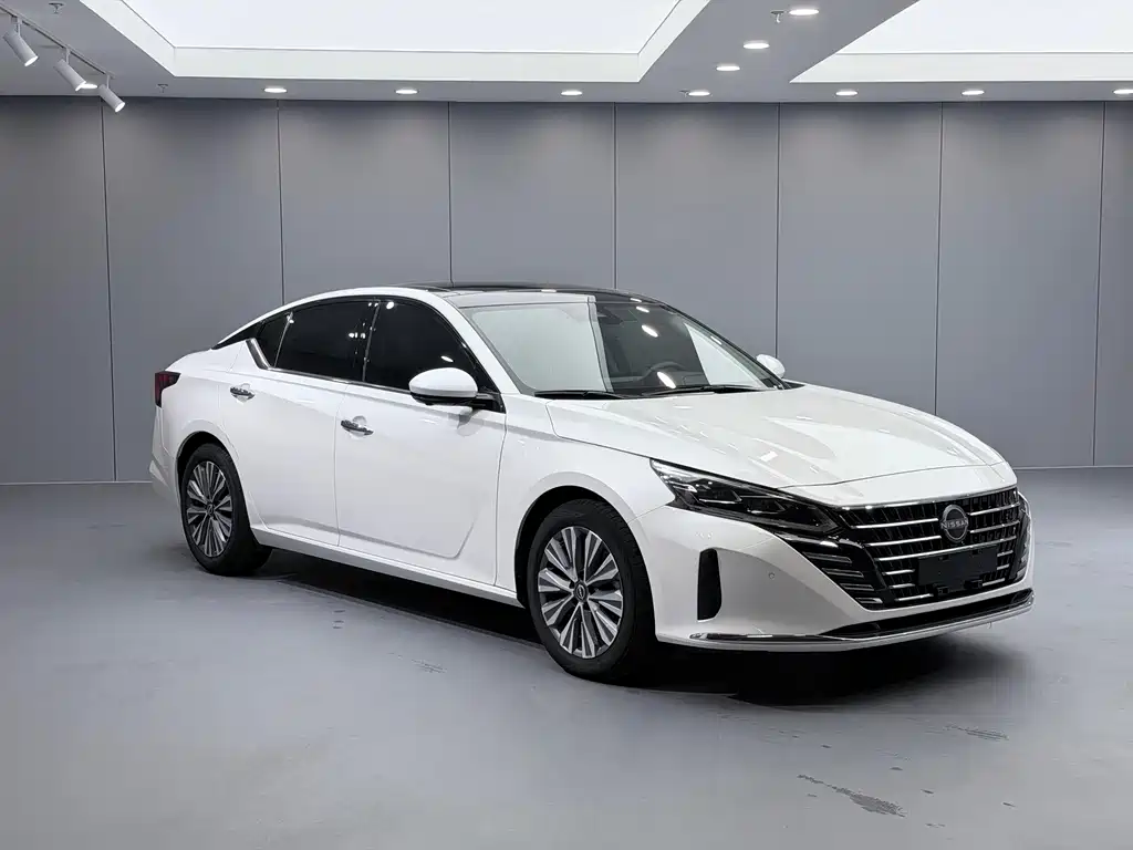 Nissan Teana 2023 — фото 3
