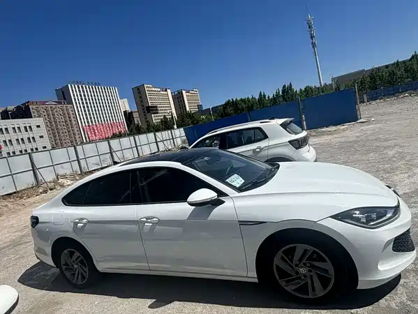 Volkswagen Lamando 2023