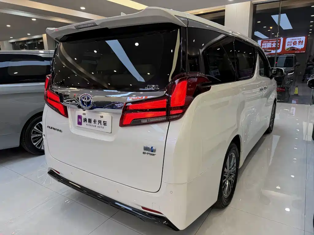 Toyota Alphard 2020 — фото 5