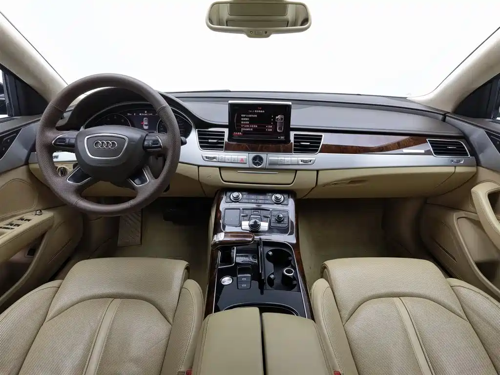 Audi A8 2012