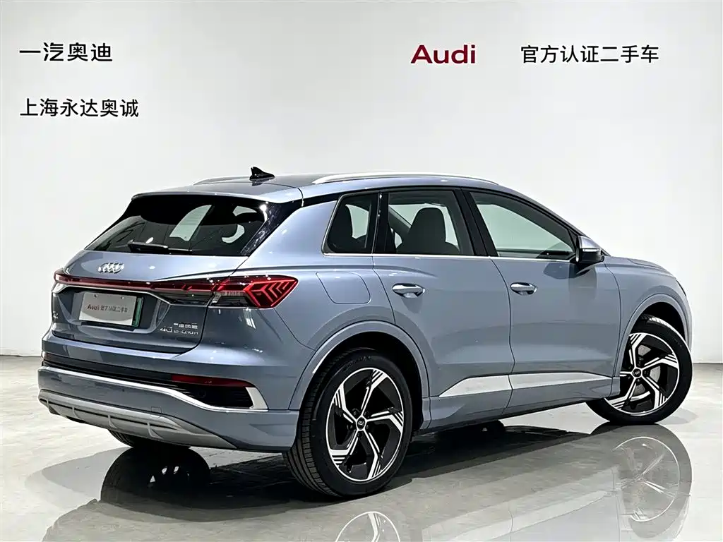 Audi Q4 e-tron 2024 — фото 5