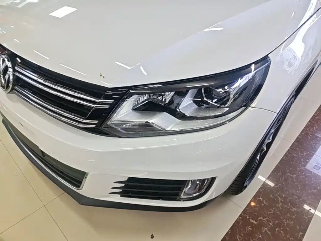Volkswagen Tiguan 2015 — фото 18