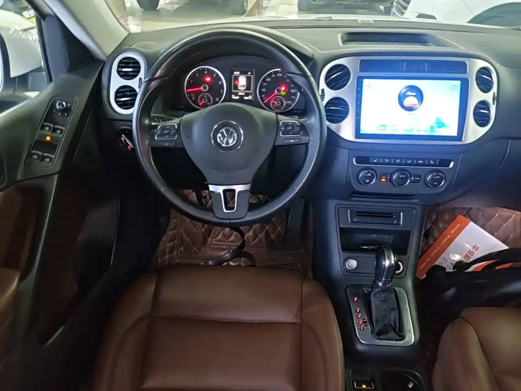 Volkswagen Tiguan 2015 — фото 9