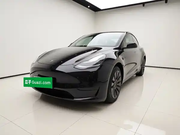 Tesla Model Y 2022