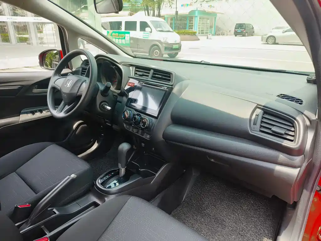 Honda Fit 2016 — фото 22