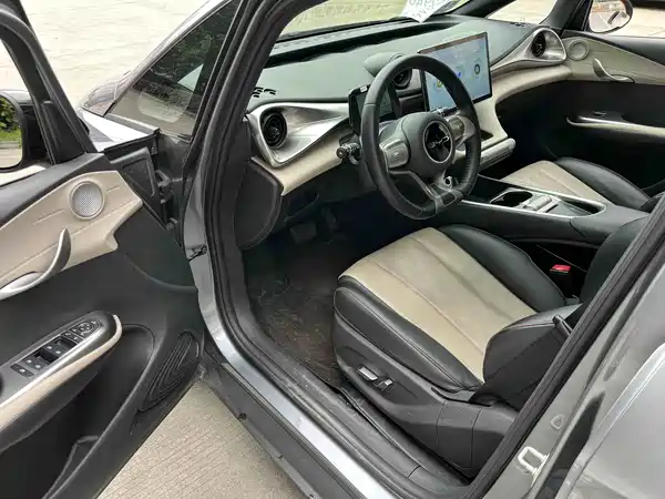 BYD Dolphin 2023