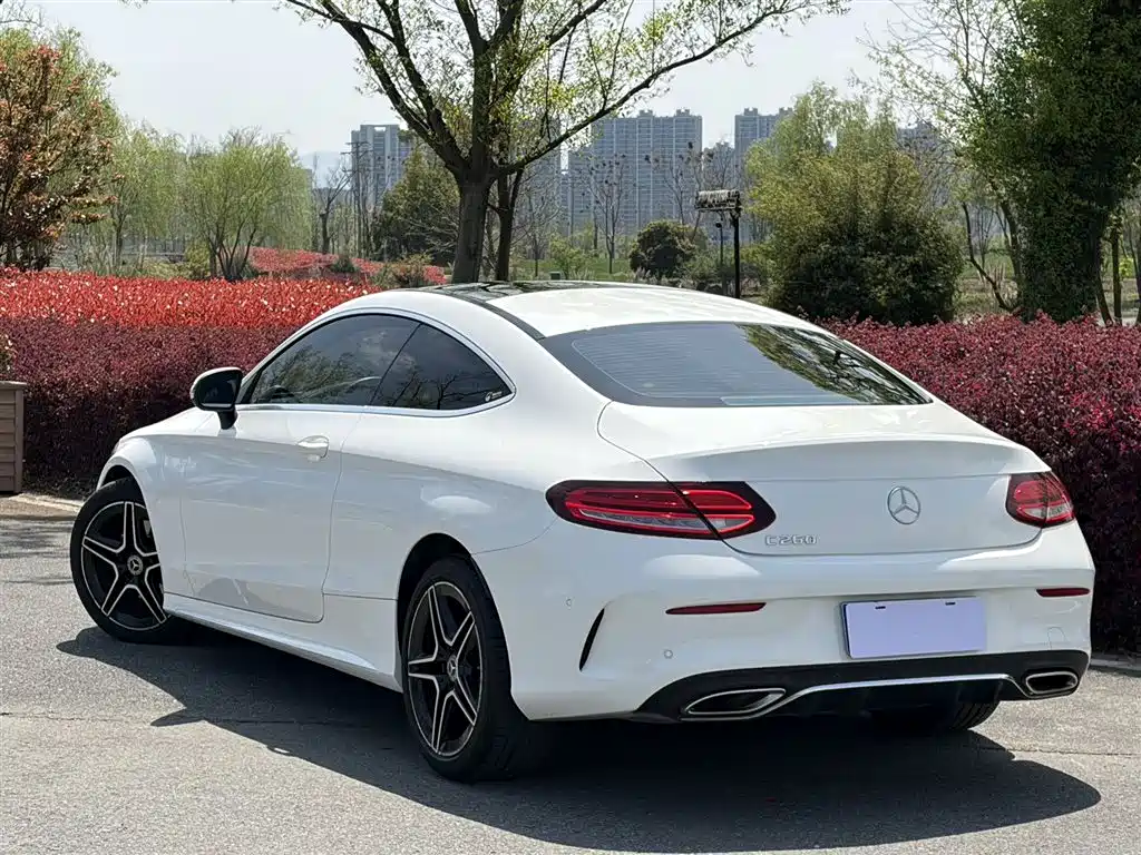 Mercedes-Benz C-Class 2021