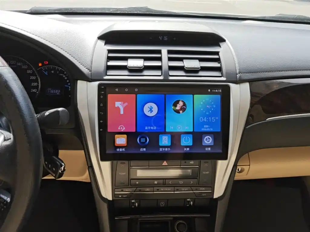 Toyota Camry 2017 — фото 13