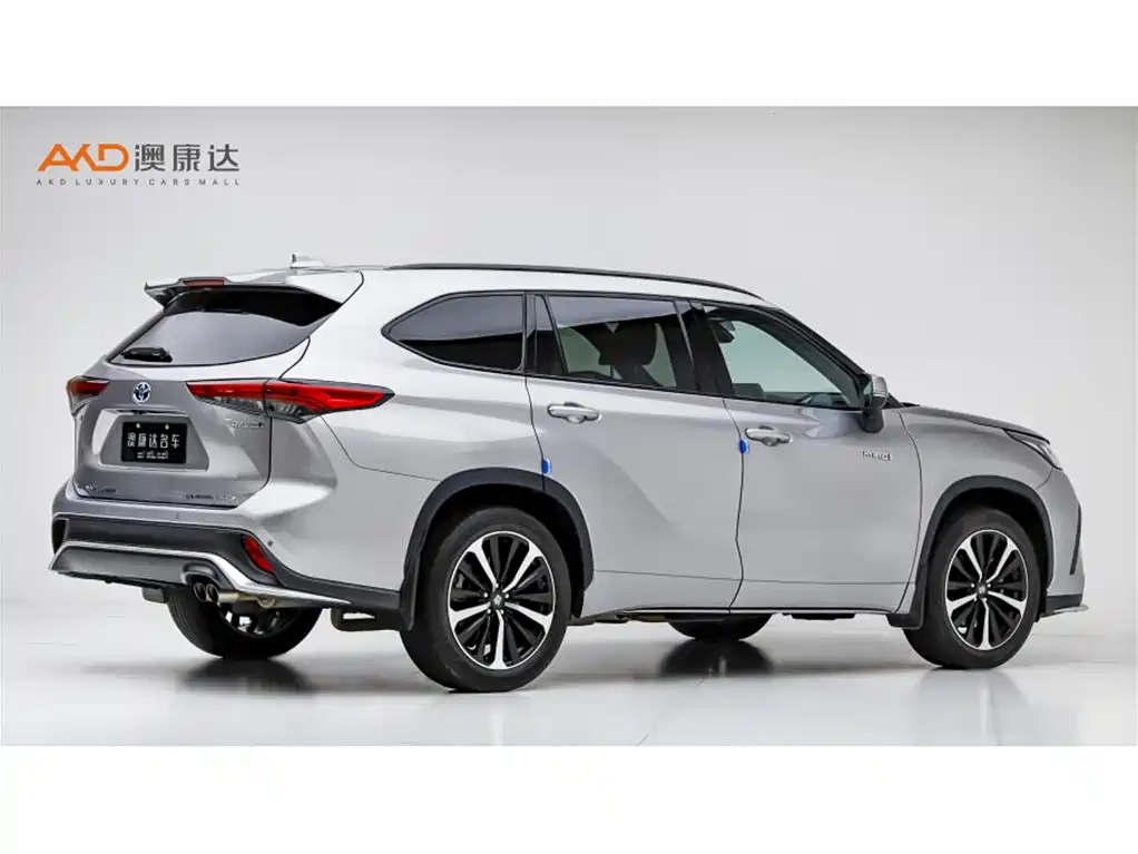 Toyota Crown Kluger 2022