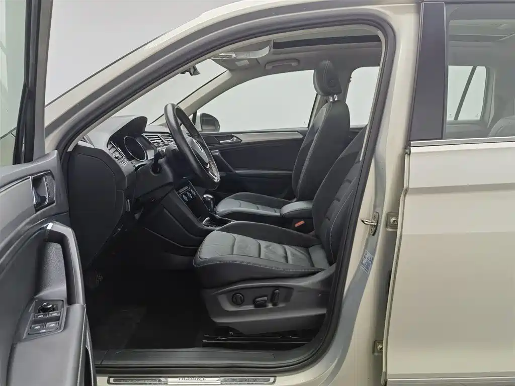Volkswagen Tiguan L 2019 — фото 10