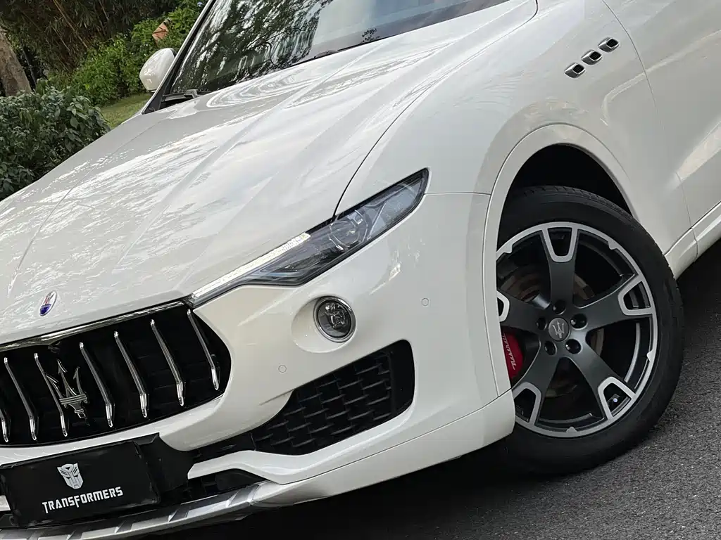 Maserati Levante 2018 — фото 14