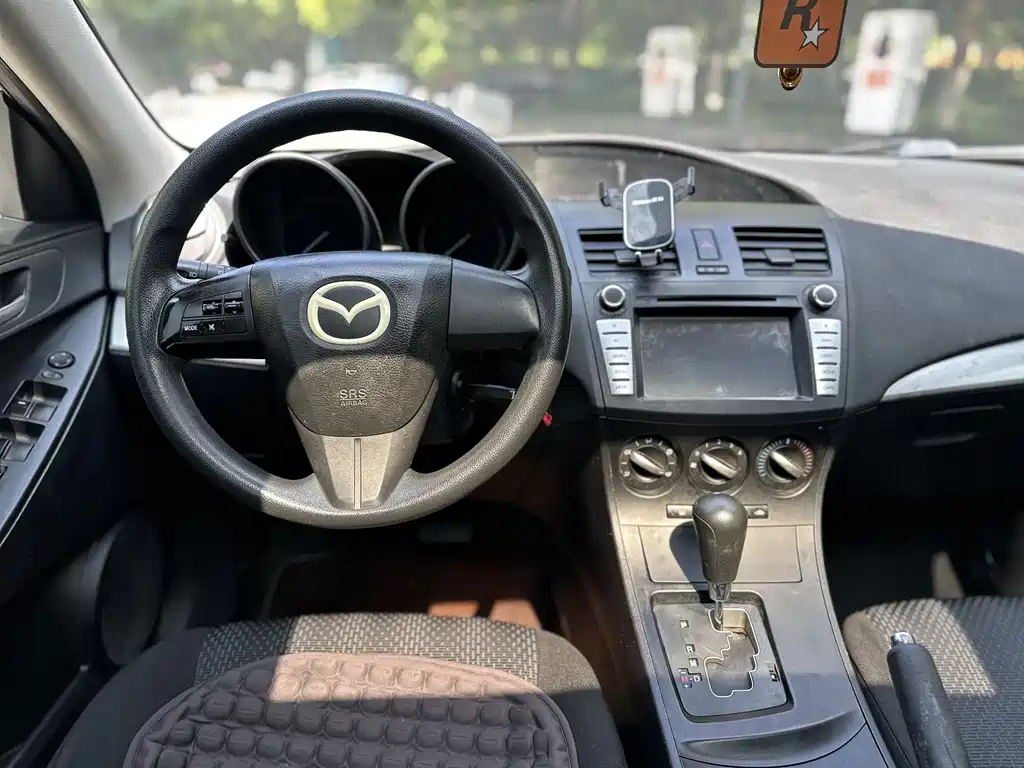 Mazda 3 Xingcheng 2013 — фото 12