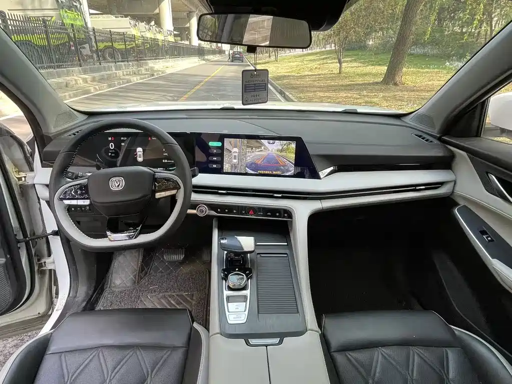 Changan CS75PLUS 2023 — фото 11
