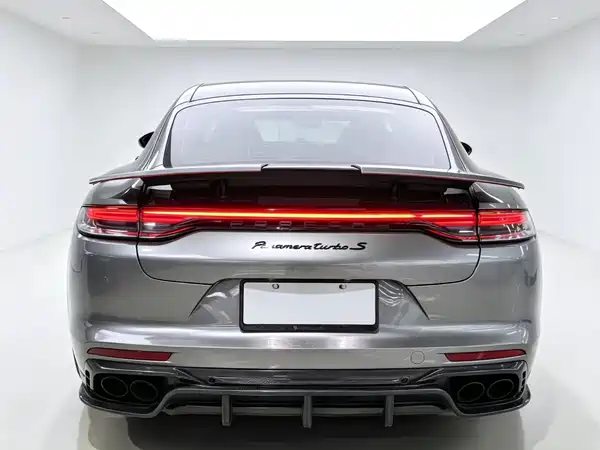 Porsche Panamera 2019