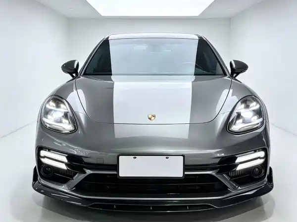 Porsche Panamera 2019