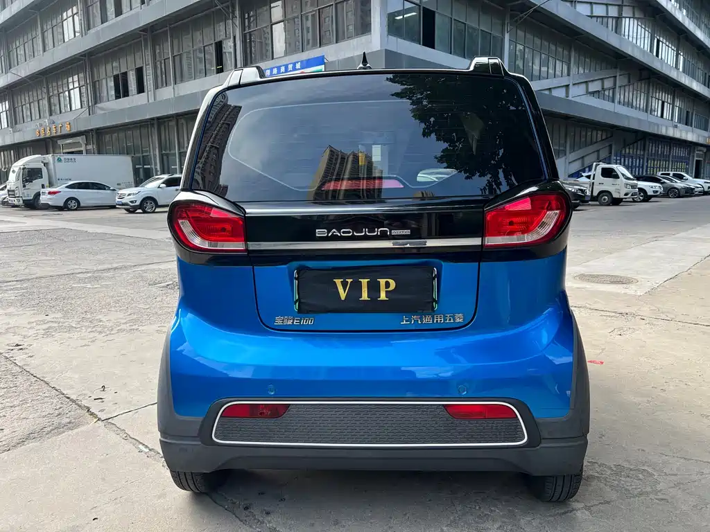 Baojun E100 2020