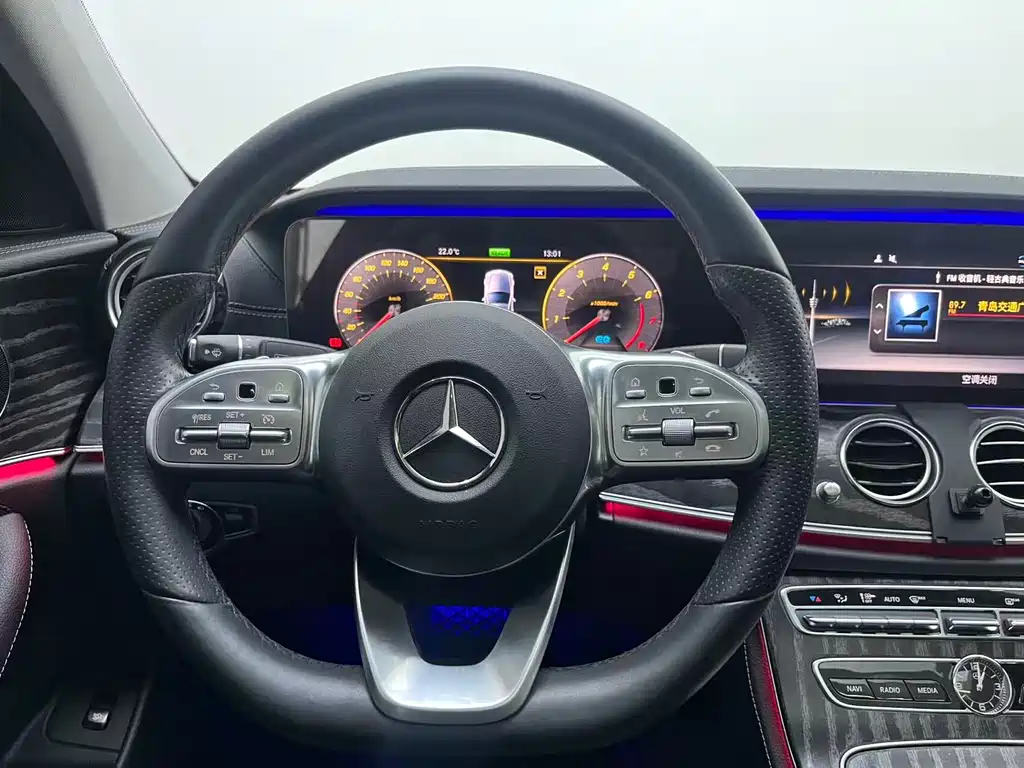 Mercedes-Benz E-Class 2020 — фото 10