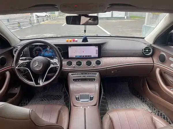 Mercedes-Benz E-Class 2021
