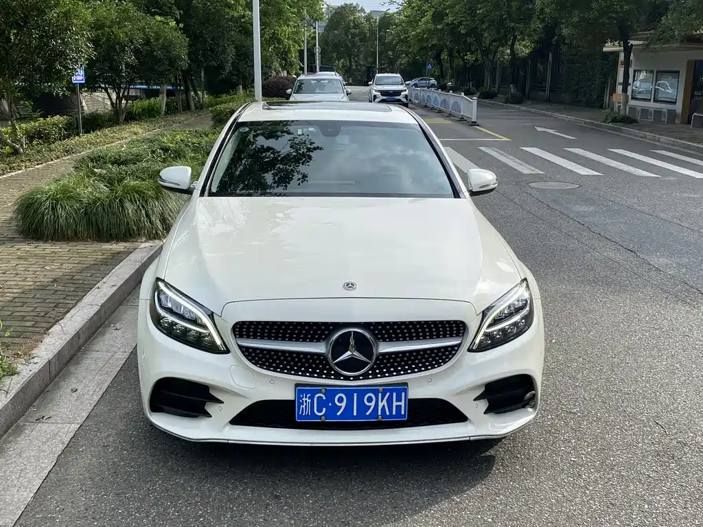 Mercedes-Benz C-Class 2020 — фото 1