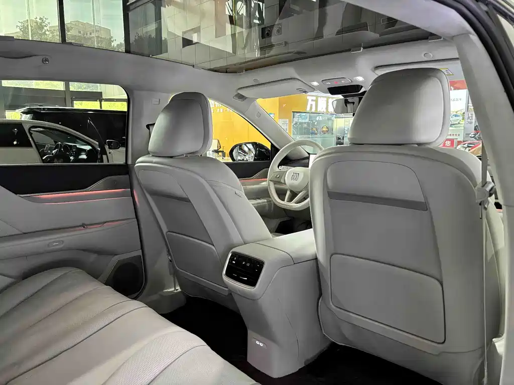 Buick Zhijing L7 2025 — фото 15
